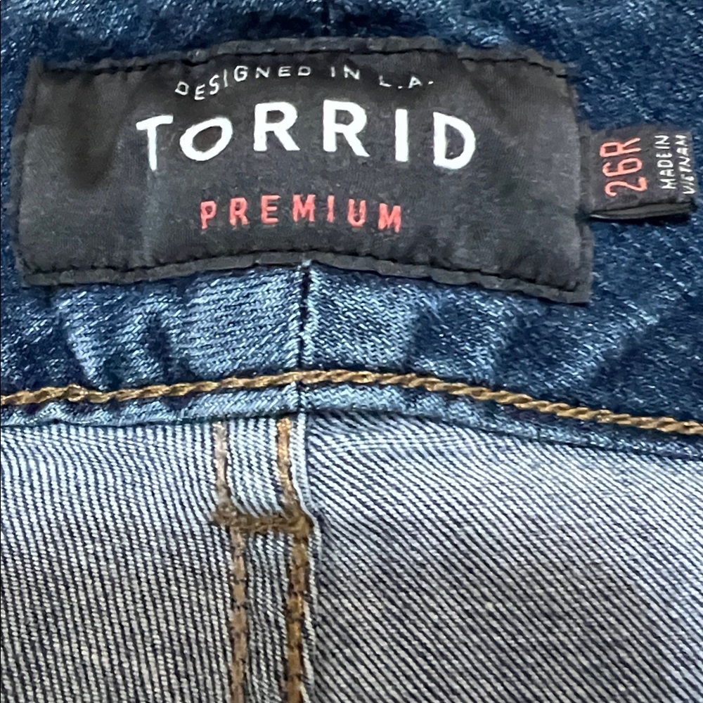 TORRID PREMIUM 👖 Medium Blue Distressed Skinny Jeans - Picture 4 of 8